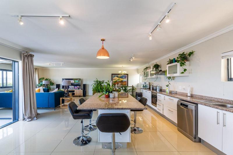 To Let 3 Bedroom Property for Rent in Camps Bay Western Cape